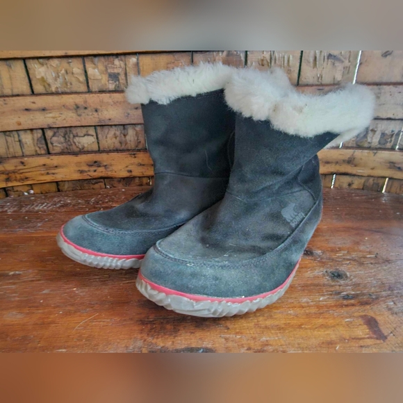 Sorel Fleece Lined Booties Size 10 - Picture 4 of 8